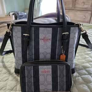 Coach purse with wallet